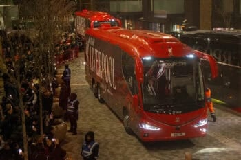 LONDON, ENGLAND - Saturday, October 24, 2025: Liverpool players arriving before the FA Premier League match between Brentford FC and Liverpool FC at the Brentford Community Stadium. (Photo by David Rawcliffe/Propaganda) Football – FA Premier League – Brentford  FC v Liverpool FC