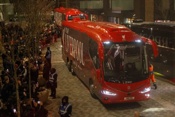 LONDON, ENGLAND - Saturday, October 24, 2025: Liverpool players arriving before the FA Premier League match between Brentford FC and Liverpool FC at the Brentford Community Stadium. (Photo by David Rawcliffe/Propaganda)