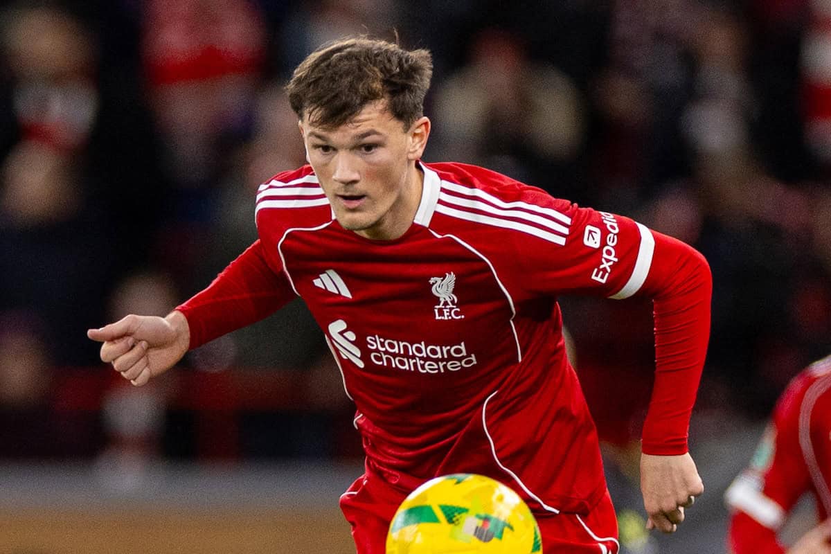 LIVERPOOL, ENGLAND - Wednesday, October 29, 2025: Liverpool's Calvin Ramsay challis challenged by Crystal Palace's Yeremy Pino during the Football League Cup 4th Round match between Liverpool FC and Crystal Palace FC at Anfield. (Photo by David Rawcliffe/Propaganda)
