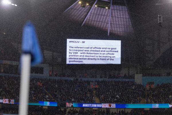 MANCHESTER, ENGLAND - Sunday, November 9, 2025: A screen explaining why VAR ruled out Liverpool's equalising goal for offside during the FA Premier League match between Manchester City FC and Liverpool FC at the City of Manchester Stadium. (Photo by David Rawcliffe/Propaganda)