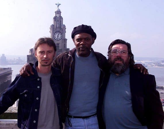 Actors Robert Carlyle, American Samuel L Jackson and Ricky Tomlinson pose outside Liverpool Town Hall, to announce the start of principal photography ahead of director Ronny Yu's film 51st State. (Picture by PA PA Archive/PA Images)