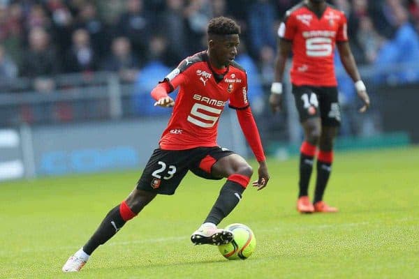 Rennes' Ousmane Dembele dribbles the ball during his French League One soccer match against Guingamp, Sunday, April 17, 2016, in Rennes, western France. (AP Photo/David Vincent)