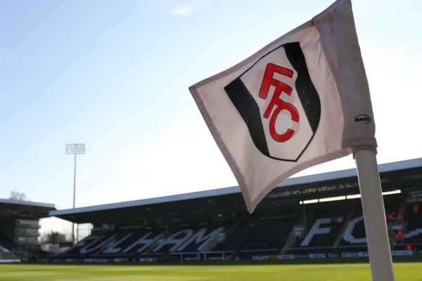 Une vue générale d'un drapeau d'angle de Craven Cottage (Mark Kerton/PA Wire/PA Images)