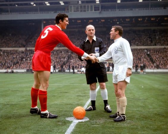 Ron Yeats, komplett in Rot, FA-Cup-Finale 1965, Wembley (PA Photos/PA Archive/PA Images)