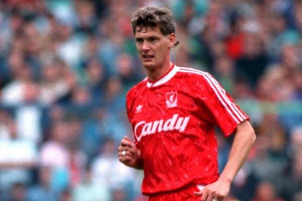 Gary Gillespie, Liverpool, 1990 (Neal Simpson/EMPICS Sport)