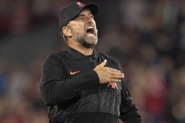 LIVERPOOL, ANGLETERRE - Mercredi 15 septembre 2021 : le manager de Liverpool, Jurgen Klopp, célèbre à temps plein après le match de la première journée du Groupe B de l'UEFA Champions League entre le Liverpool FC et l'AC Milan à Anfield.  (Photo de Paul Currie/Propaganda)