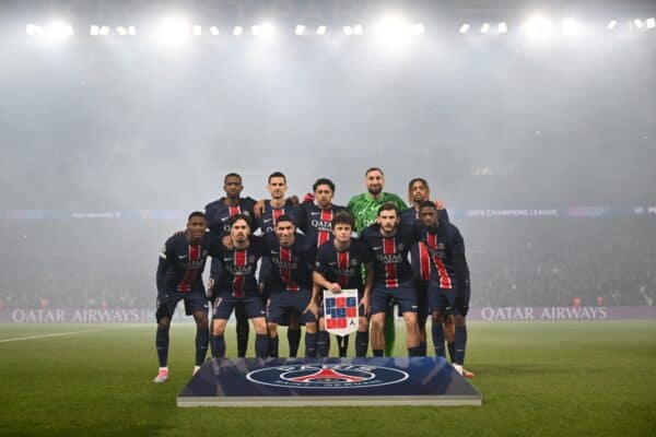 PARIS, FRANCE - FEBRUARY 19: Paris Saint-Germain pose for a team photograph prior to the UEFA Champions League 2024/25 League Knockout Play-off Second Leg match between Paris Saint-Germain and Stade Brestois 29 at Parc des Princes on February 19, 2025 in Paris, France. (Photo by Dan Mullan - UEFA/UEFA via Getty Images)