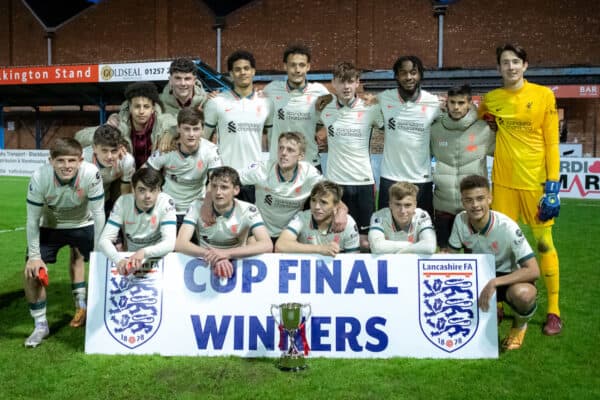 LEYLAND, ENGLAND - Wednesday, May 4, 2022: Liverpool lift the trophy after winning 1-0 in the Lancashire Senior Cup Final match between Burnley FC Under-23's and Liverpool FC Under-23's at the County Ground. (Pic by Sam Fielding/Propaganda)