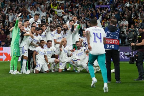 MADRID, SPAIN - MAY 04: Real Madrid pose for a team photograph as they celebrate their side's victory and progression to the UEFA Champions League Final after the UEFA Champions League Semi Final Leg Two match between Real Madrid and Manchester City at Estadio Santiago Bernabeu on May 04, 2022 in Madrid, Spain. (UEFA)