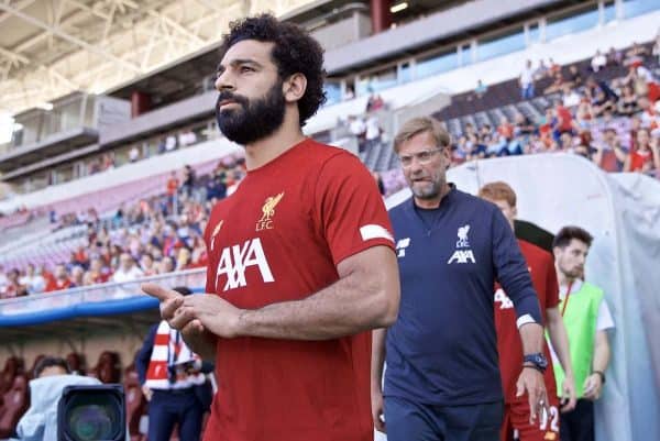 GENEVA, SWITZERLAND - Wednesday, July 31, 2019: Liverpool's Mohamed Salah and manager Jürgen Klopp before a pre-season friendly match between Liverpool FC and Olympique Lyonnais at Stade de Genève. (Pic by David Rawcliffe/Propaganda)