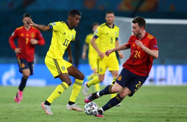 SEVILLE, SPAIN - JUNE 14: Alexander Isak of Sweden runs at Aymeric Laporte of Spain during the UEFA Euro 2020 Championship Group E match between Spain and Sweden at the La Cartuja Stadium on June 14, 2021 in Seville, Spain. (Photo by Fran Santiago - UEFA/UEFA via Getty Images)
