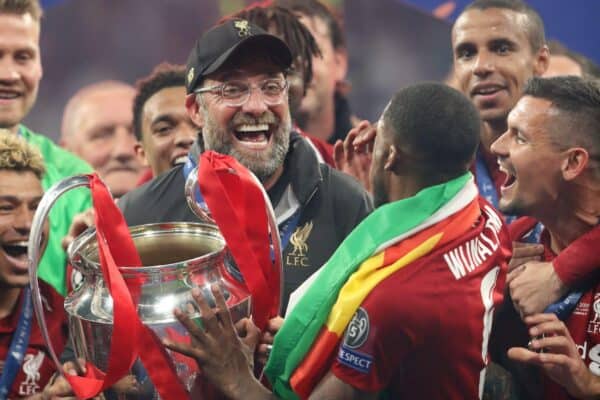 TBJTC5 Madrid, Spain. 1st June 2019. firo: 01.06.2019 Football, Football: Uefa Champions League, CL, CHL Season 2018/2019 Final, Final, Endgame Tottenham Hotspur - Liverpool FC 0: 2 LIV coach, coach, Jurgen Klopp, award ceremony, jubilation, handing over of the cup, Champions League Winner 2019 Liverpool FC, podium, with cup, jubilation, gesture, gesture, trophies, LIV Joel Matip, LIV Georginio Wijnaldum, | usage worldwide Credit: dpa/Alamy Live News