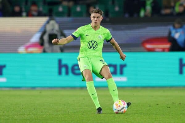 Wolfsburg, Deutschland. 12th Mar, 2023. firo : 03/12/2023, football, soccer, 1st league, 1st Bundesliga, season 2022/2023, VfL Wolfsburg - Union Berlin 1:1 VfL Micky van de Ven, single action, Credit: dpa/Alamy Live News