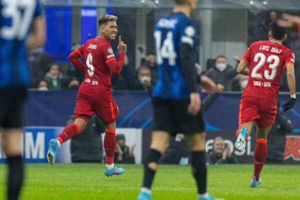 MILAN, ITALY - Tuesday, February 15, 2022: Liverpool's Roberto Firmino celebrates after scoring the first goal during the UEFA Champions League Round of 16 1st Leg game between FC Internazionale Milano and Liverpool FC at the Stadio San Siro. (Pic by David Rawcliffe/Propaganda)